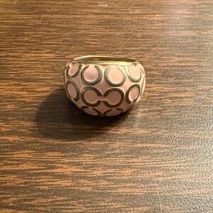 Vintage Coach pink enamel dome ring with gold-plated signature "C" logos size 8